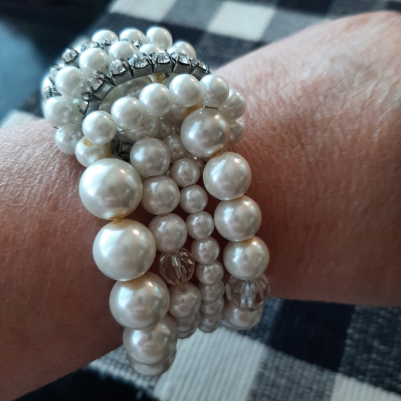 Multi Strand Pearl and Crystal Bracelet - Picture 5 of 6